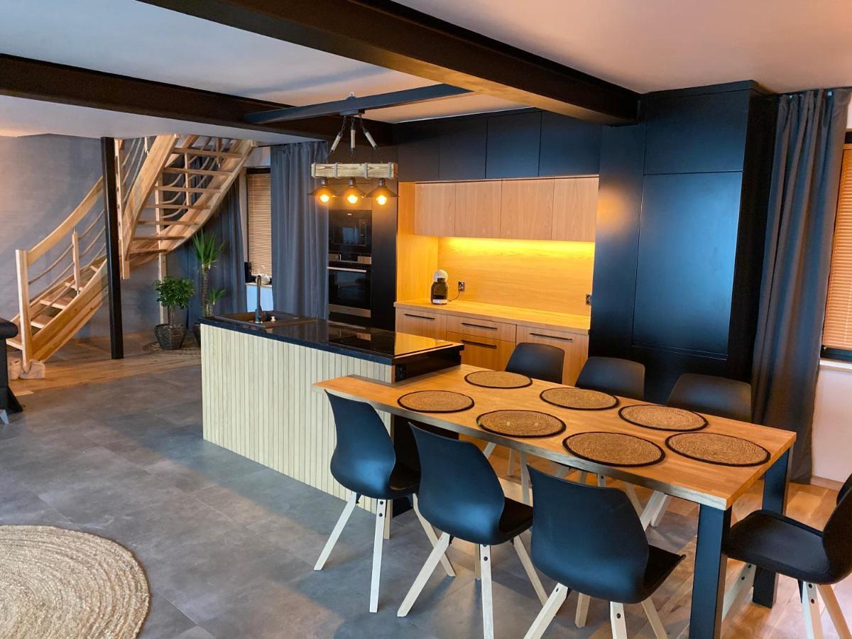 Rewa Cztery Pory Roku Villa ภายนอก รูปภาพ